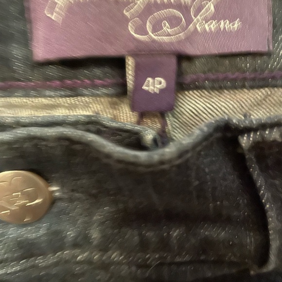 Women’s NYDJ. Dark blue distressed. Size 4P. - Picture 3 of 3